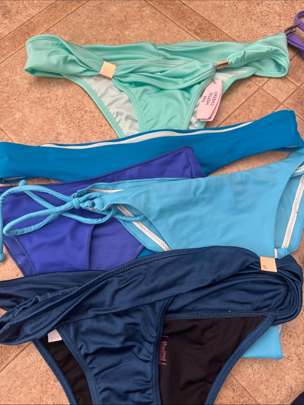Bikini Bundle - Picture 8 of 9